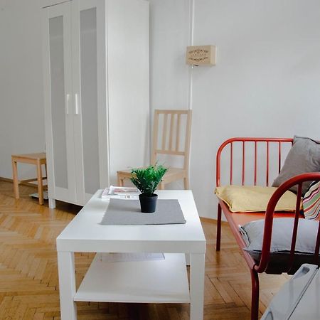 Wonderful Two Bedroom Apartment Вена Экстерьер фото