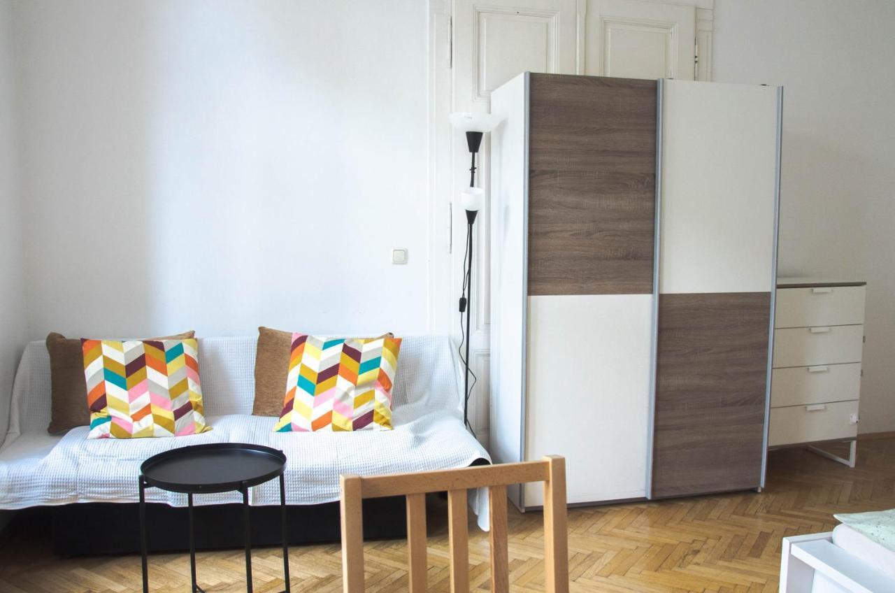 Wonderful Two Bedroom Apartment Вена Экстерьер фото
